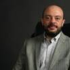 ٣- ٤ – المعلومات وأبحاث السوق