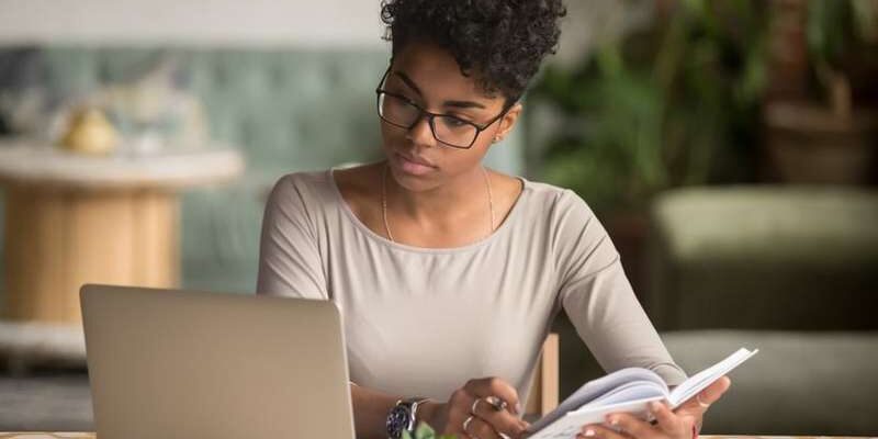 10 Ways Online Learning Transforms Your Future