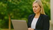 Self-Confidence with AI: Coaching Tools That Work